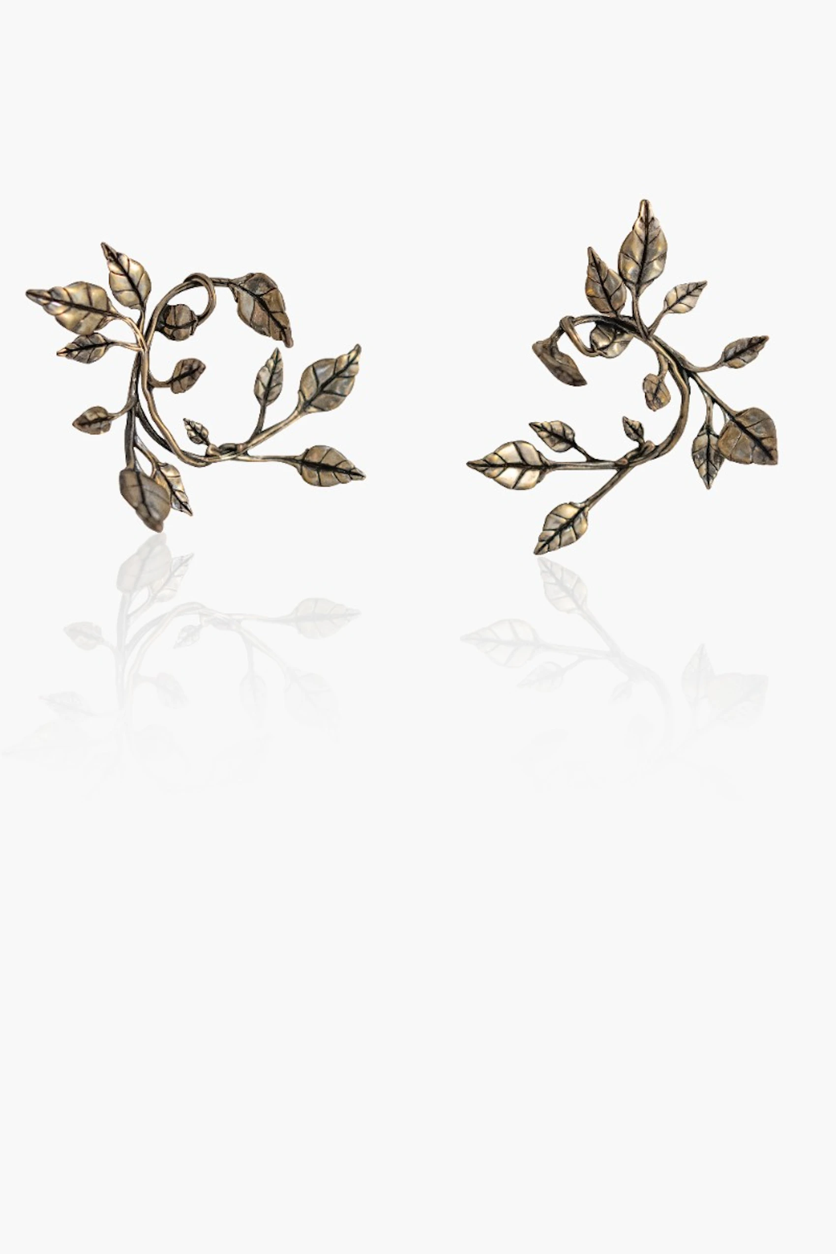 Antique Gold Water Lily Earrings 0