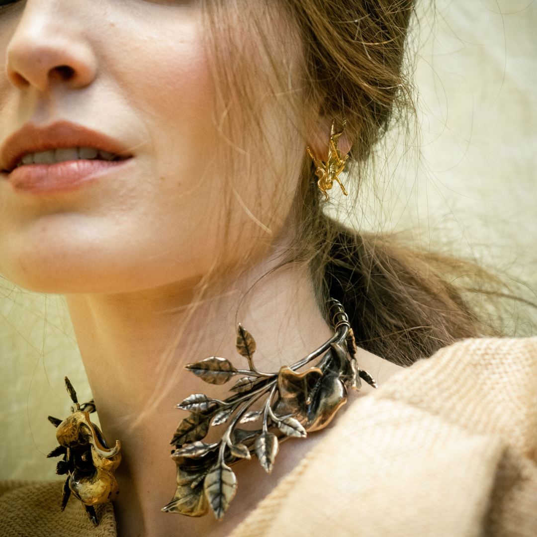 Antique Gold Water Lilies Choker 6