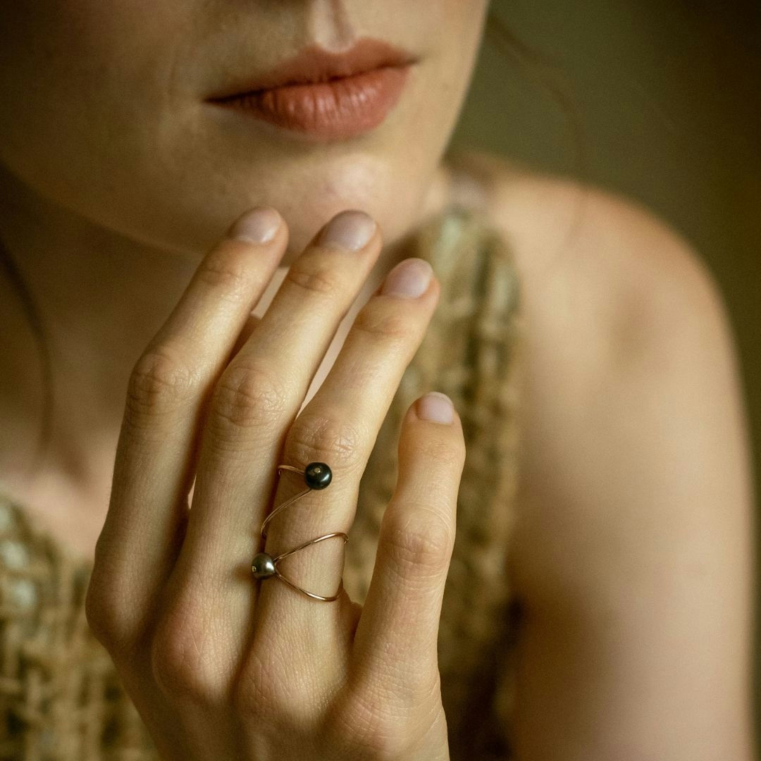 Black Capitol Ring 4