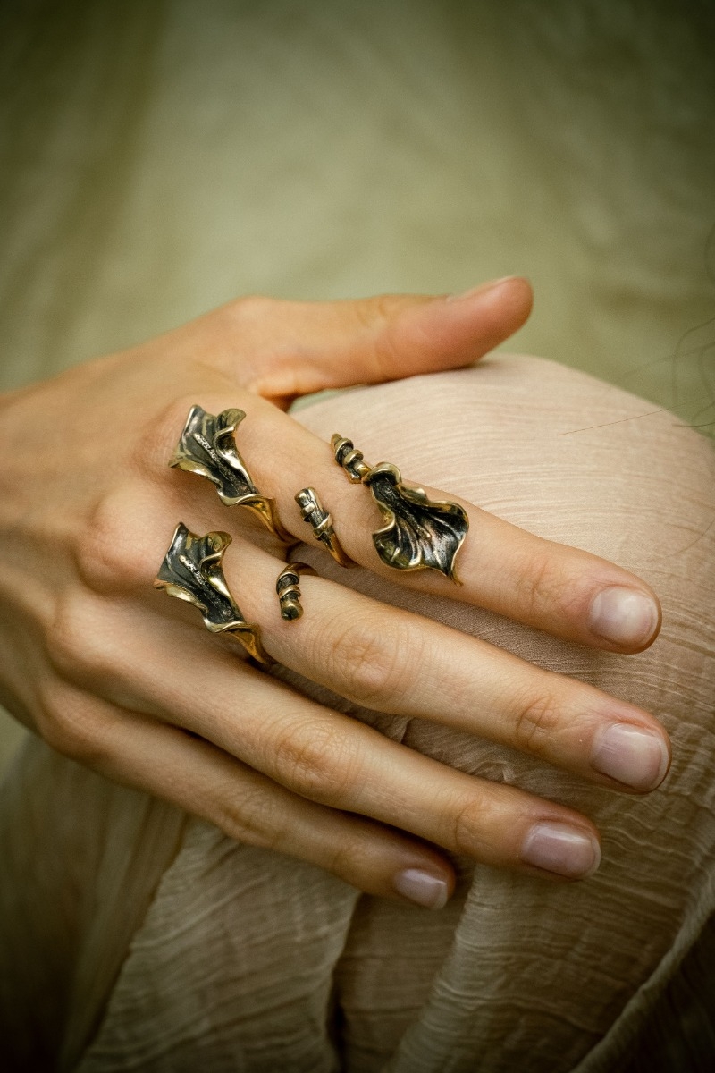 Anillo Lirio de Agua Envejecido 0