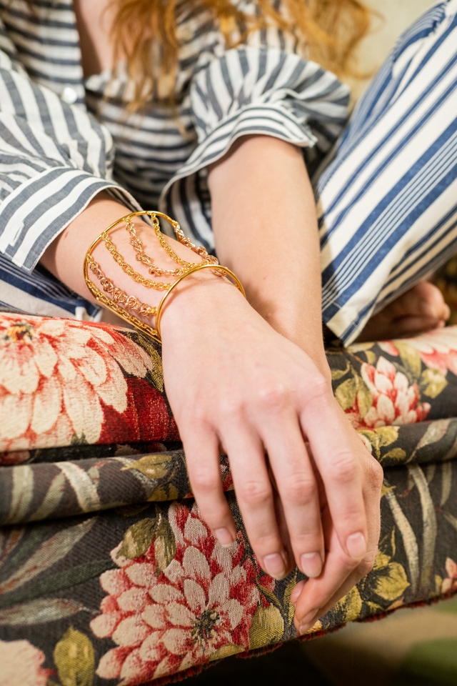 Brazalete Puño de Pirata 4