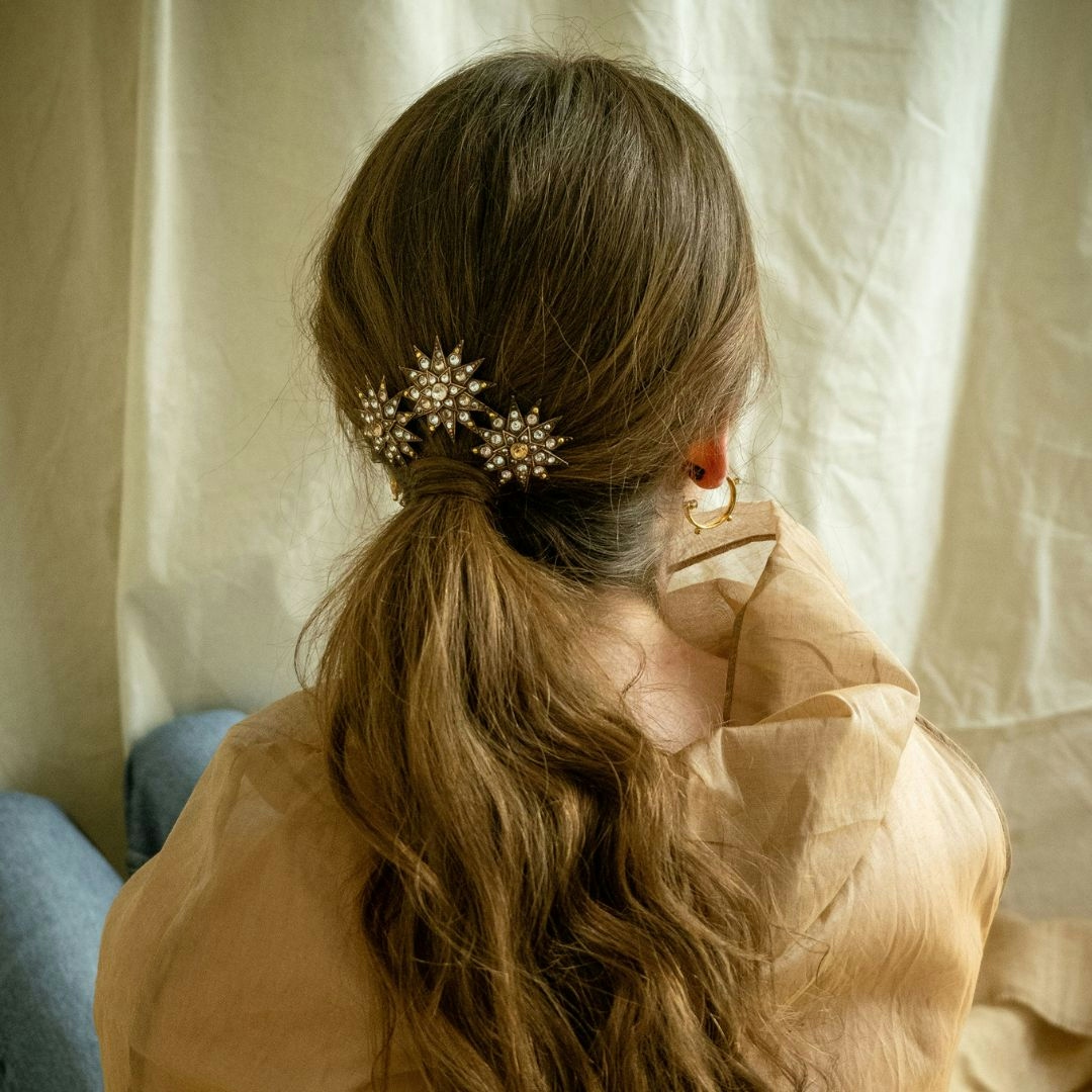 Surrounded Casiopea Comb 5