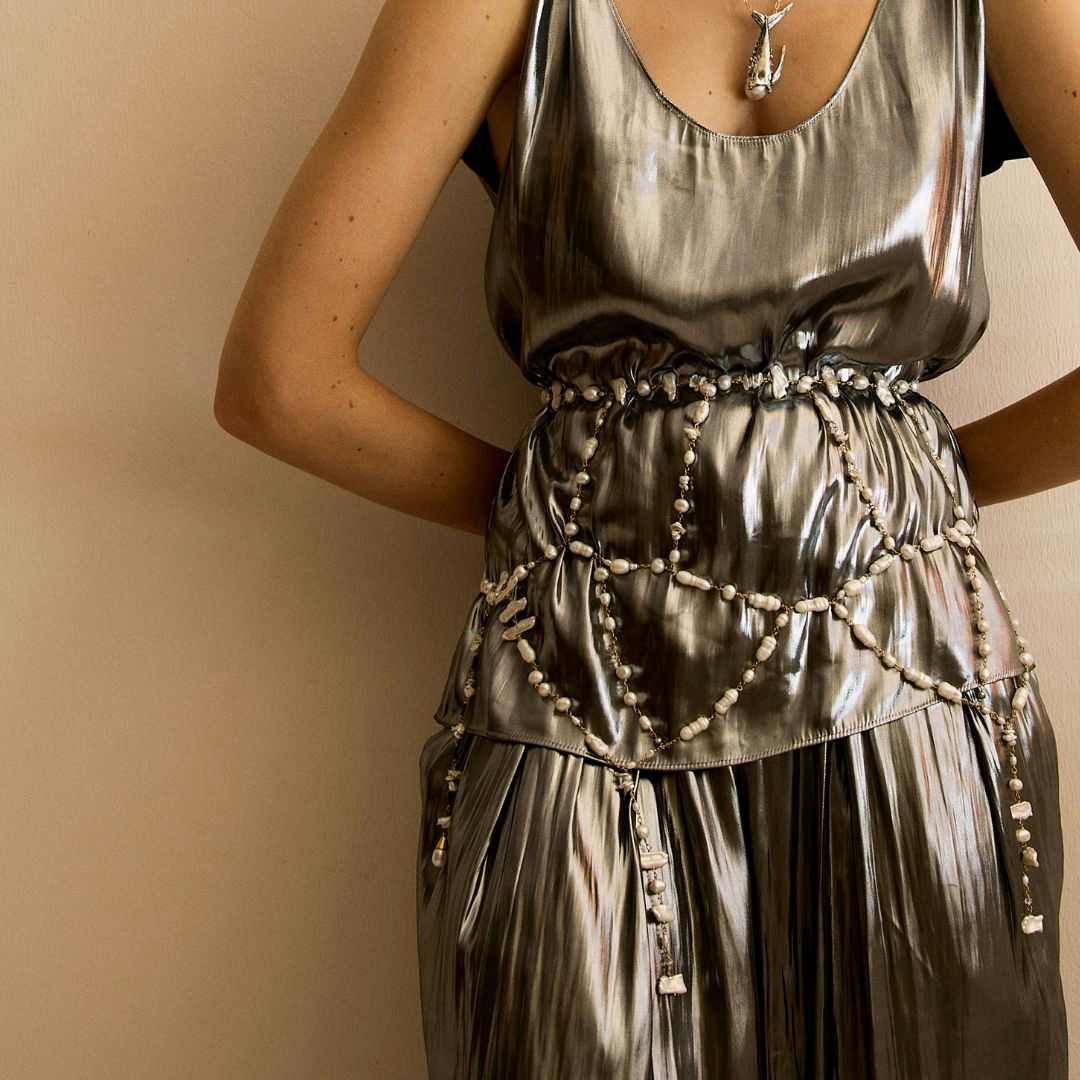 Champagne Suspender 12