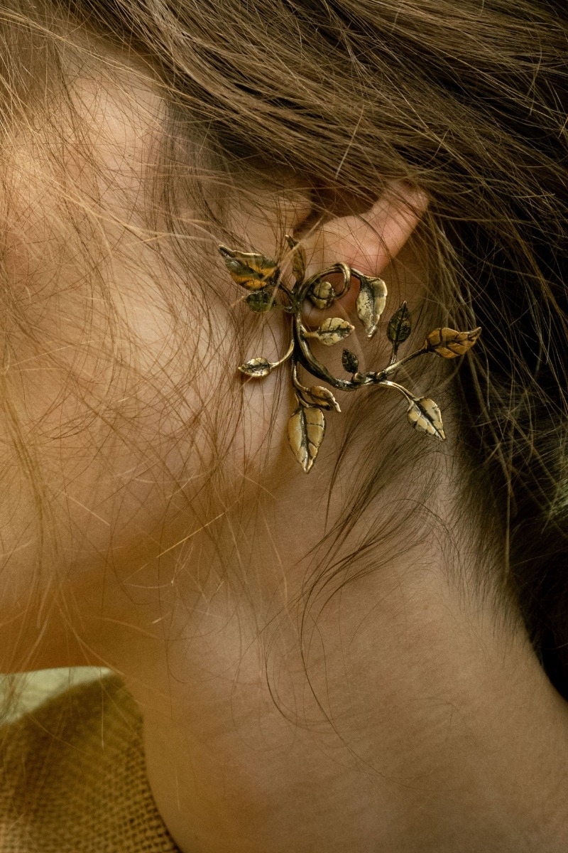 Antique Gold Water Lily Earrings 3