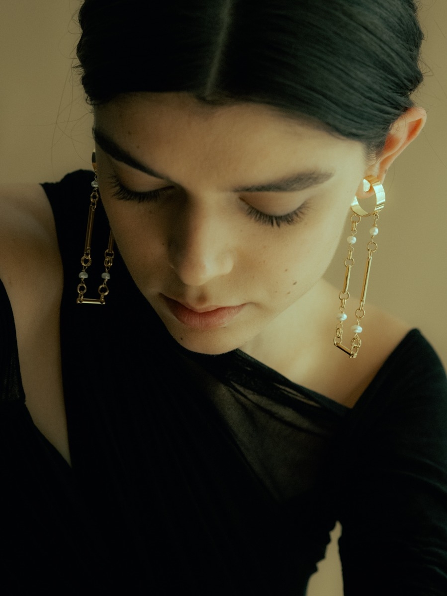CAPITOL EARRINGS 2